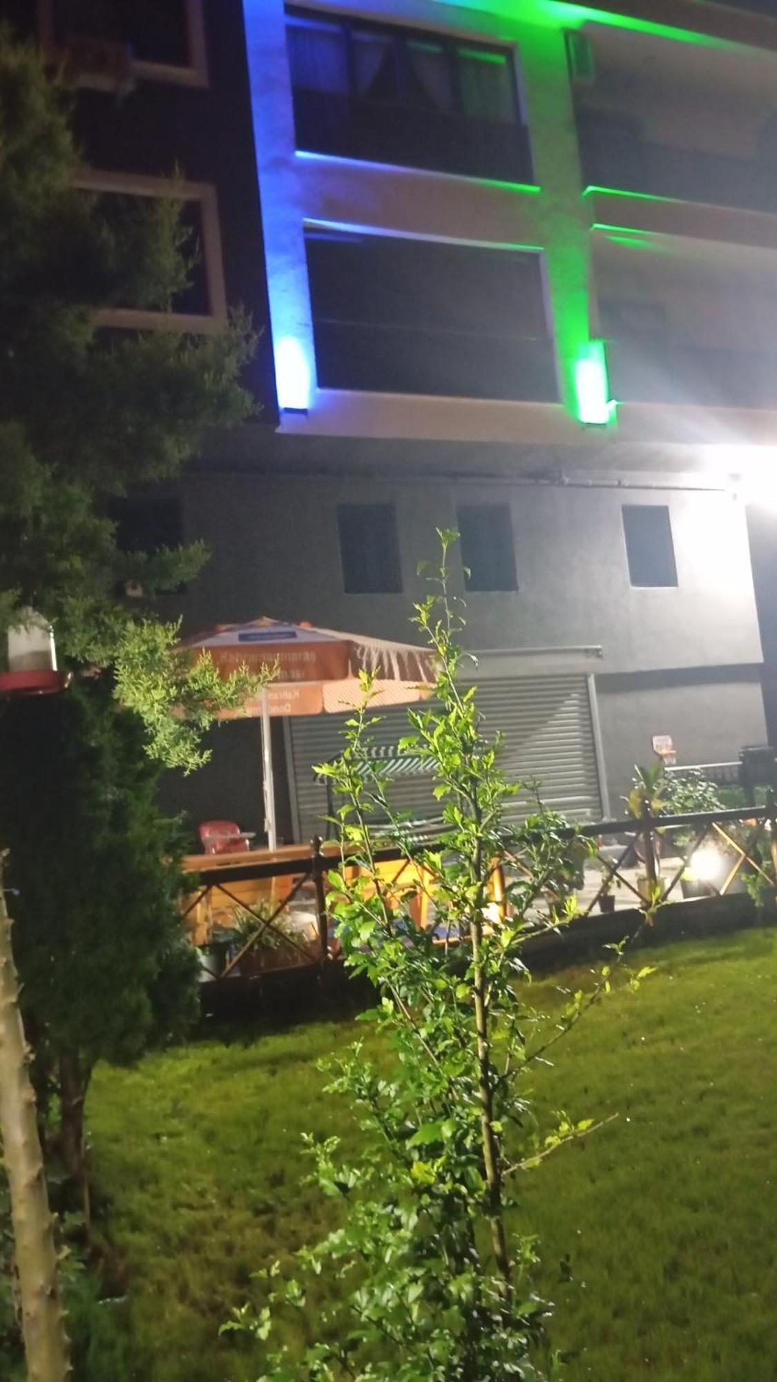 Sama House