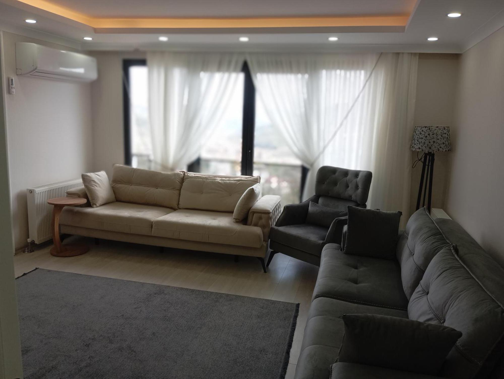 Sama House